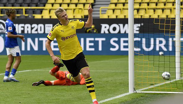 在国内外足 在国内外足