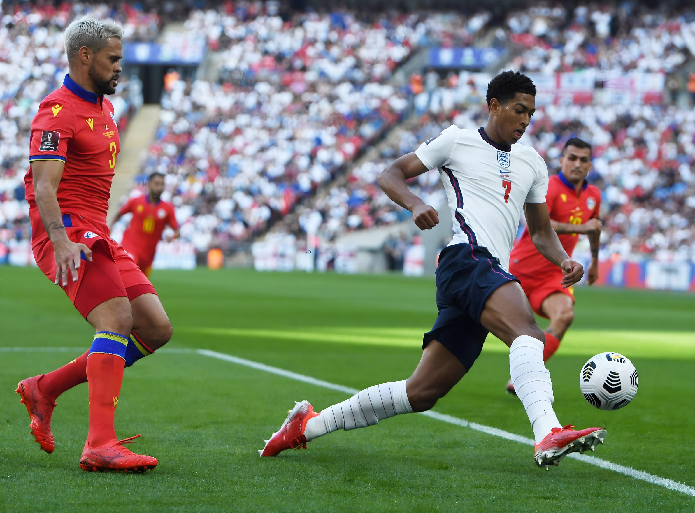 在金字塔尖 在金字塔尖